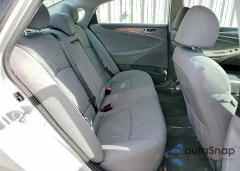 2015 Hyundai Sonata Hybrid z USA, uszkodzony, nr VIN KMHEC4A41FA139817